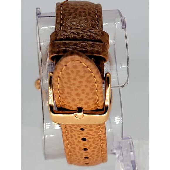 Elegant Rose Gold-Tone Watch with Roman Numerals and Leather Strap Bronzo Italia - Picture 7 of 8